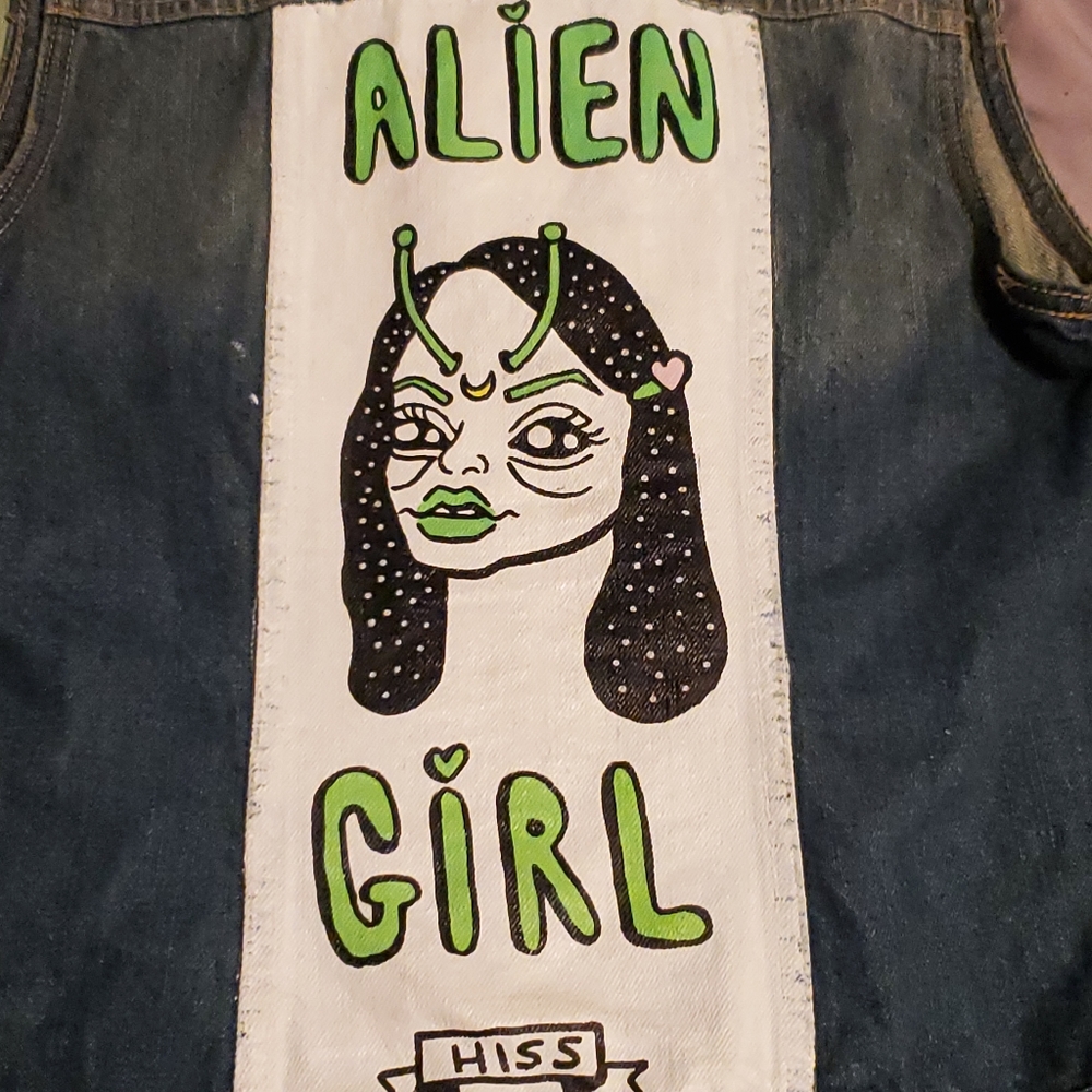 Handmade alien girl Jean jacket vest Hiss - Picture 8 of 9
